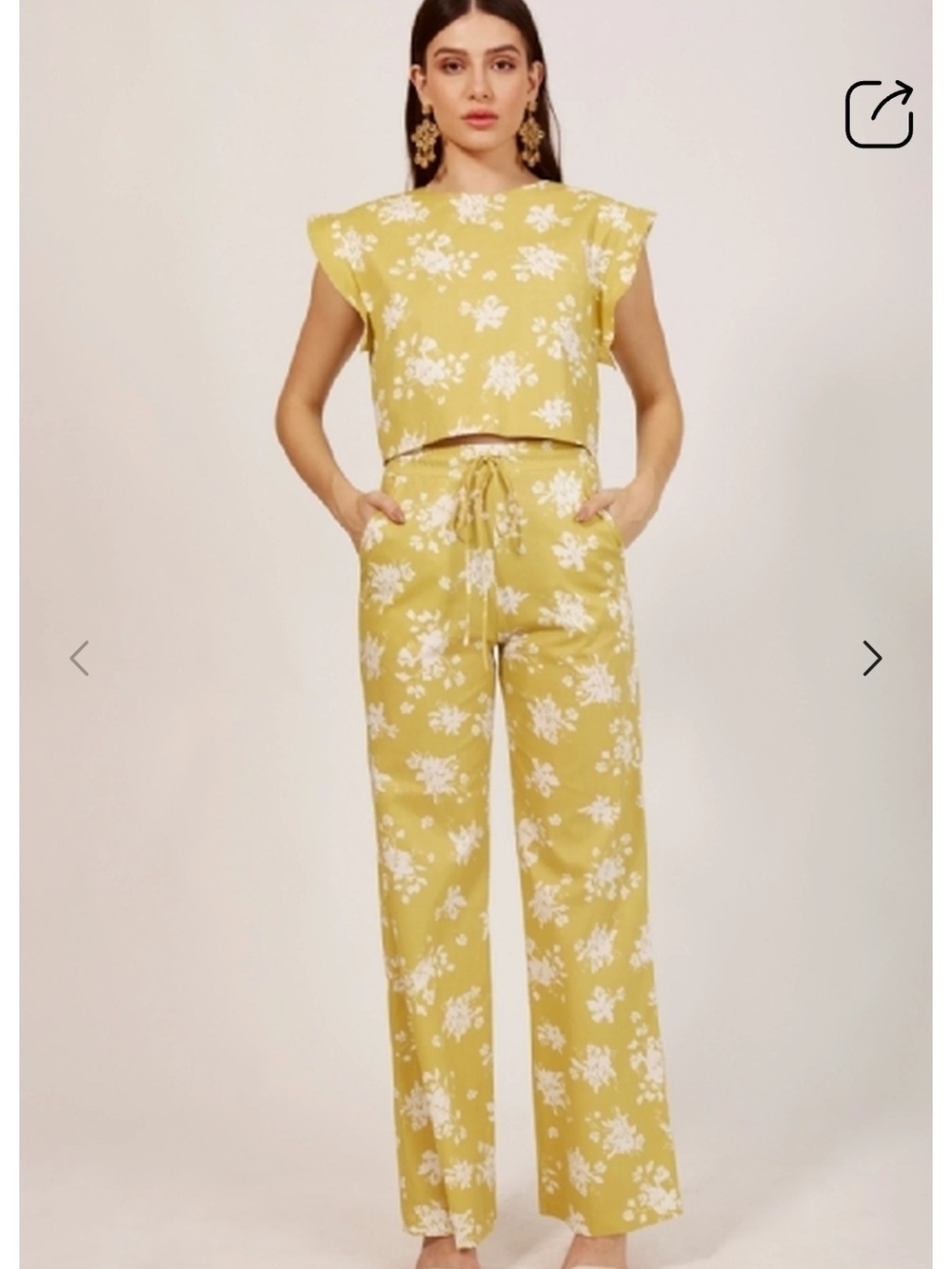 Talita Kume Olimpia Yellow Floral Pantacourt Set